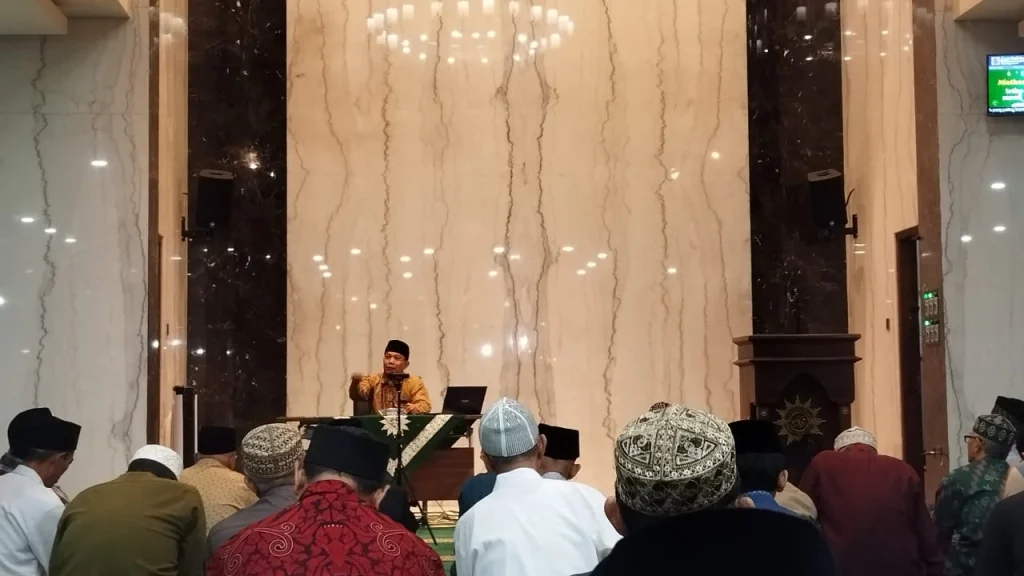 Ini yang Disampaikan Najib Sulhan di Kajian Subuh Ramadan Terakhir Masjid Faqih Oesman