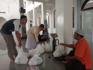 Tembus 1021 Muzakki, PRM Sendangagung Kelola Zakat Fitrah