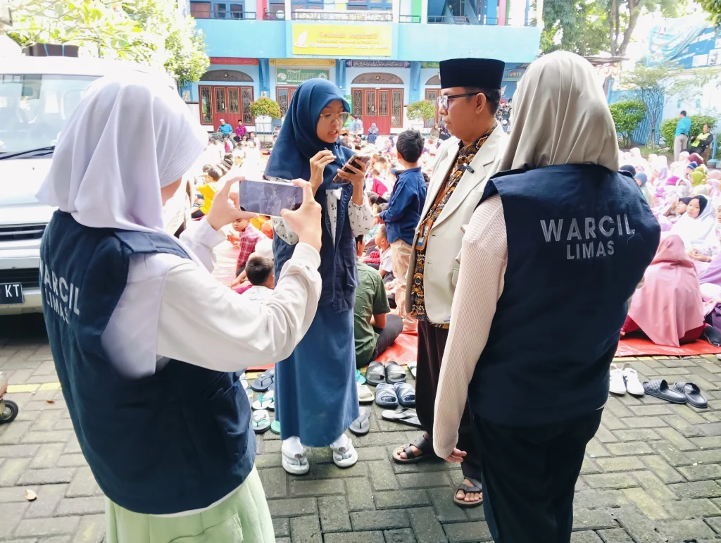 Serunya Wartawan Cilik SDM Limas Liput Simulasi Salat Idul Fitri 1446 H