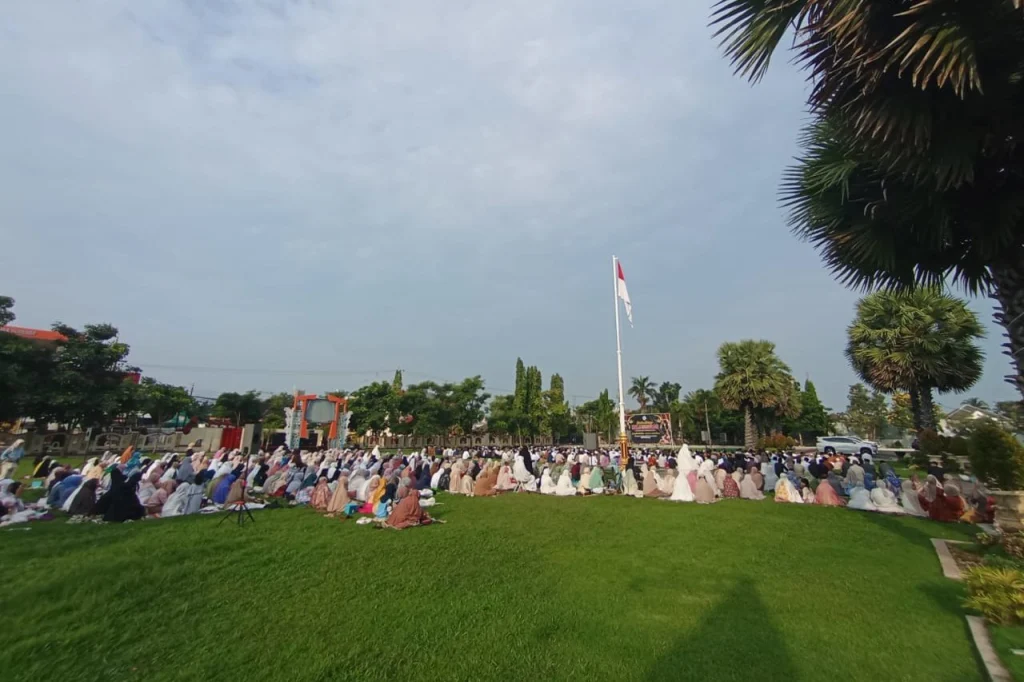 Muhammadiyah Kota Sumenep: Halaman Pemkab Dihadiri Ribuan Jamaah