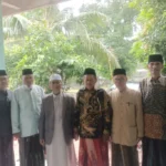 KH Musthofa Muntasam Sampaikan Pesan Khutbah Idul Fitri di Takerharjo
