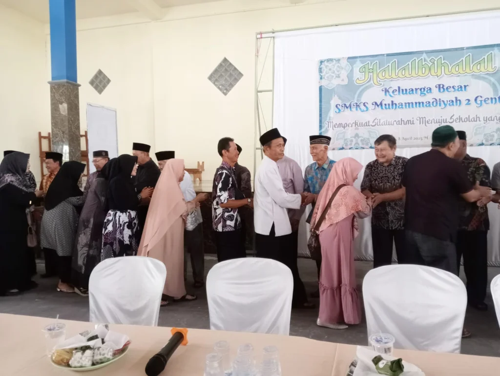 Suasana Keakraban Selimuti Halalbihalal SMK Muda Genteng