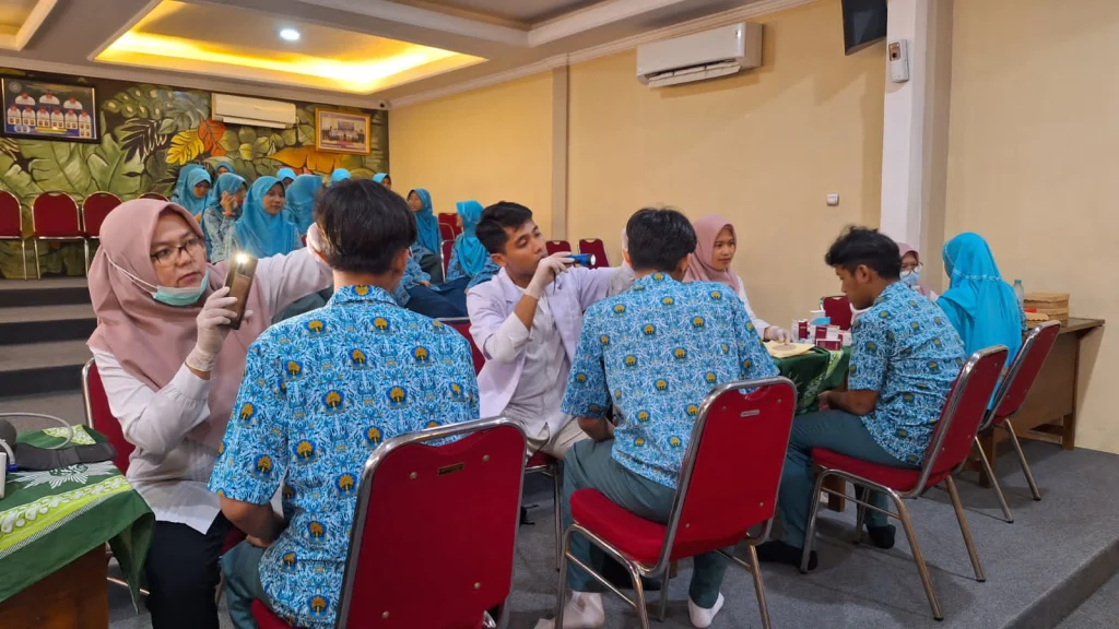 Cegah Penyakit Sejak Dini, Smamita Gandeng Puskesmas Taman Gelar Cek Kesehatan Gratis