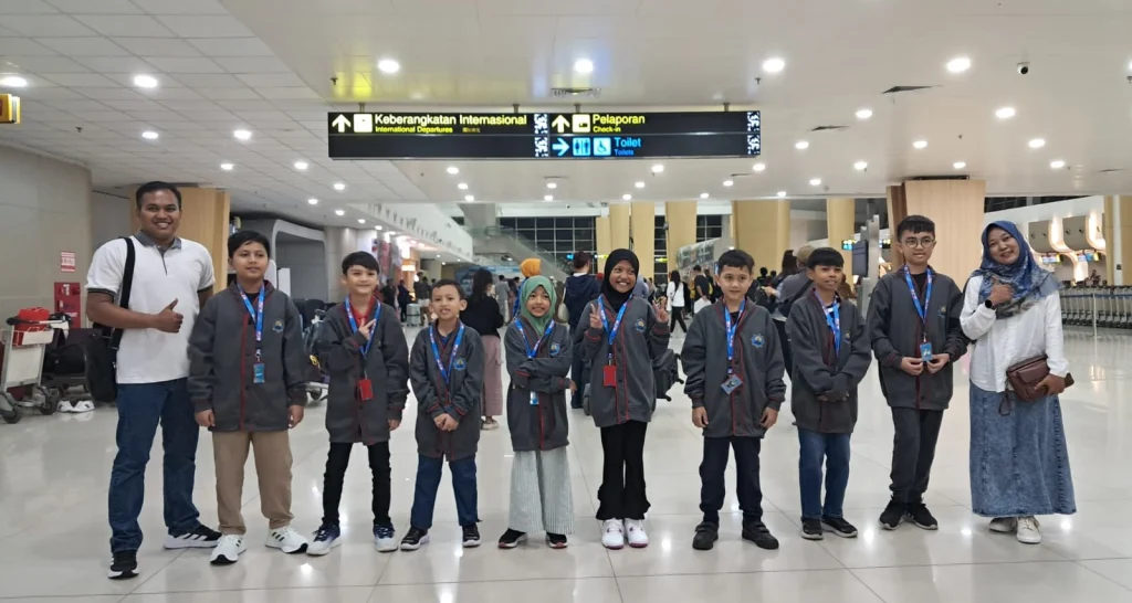 Mengembangkan Wawasan Global, SD MUMTAZ Laksanakan International Education Experience di Singapura dan Malaysia