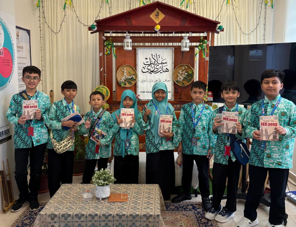 Serunya Siswa SD Mumtaz Bertukar Budaya di IISM Kuala Lumpur