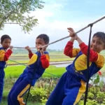 Fun Outbound Activity Jadi Media Siswa Sekolah Kreatif Menganti untuk Berani dan Mandiri