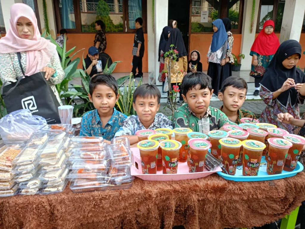 Belajar Berdagang Sejak Dini, Siswa SD Muri Tunjukkan Bakat Wirausaha