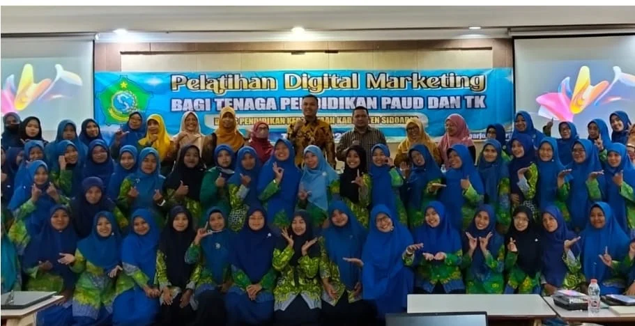 Guru-guru TK Aisyiyah Sidoarjo Tingkatkan Kompetensi Digital Marketing Bersama Dinas Pendidikan