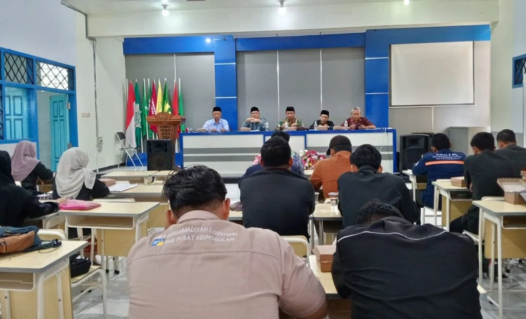 PCM Genteng Apresiasi Kemajuan SMK Muda Genteng