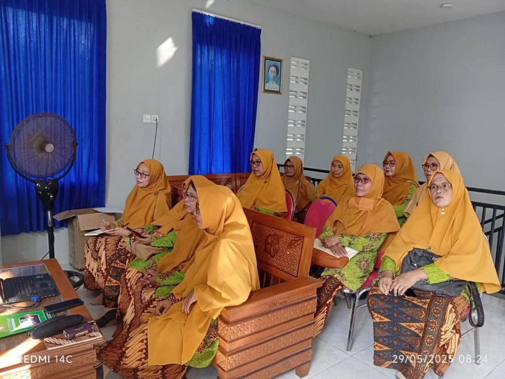 Keseruan PCA Laren Pada Musykerda 1 PDA Lamongan Lewat Zoom Meeting
