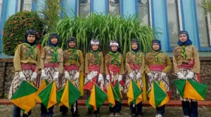 Spektakuler Show: Semaphore Dance SD Muda Babat dalam Pentas Seni Paud Aisyiyah 1 Babat