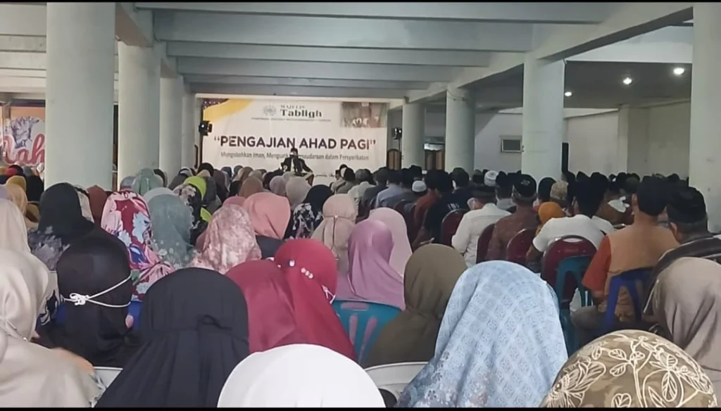Tujuh Kebiasaan Emas agar Anak Tumbuh Hebat, Pesan Najib Sulhan di Kajian Ahad Pagi Gresik