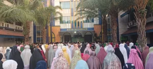 Prof Syafiq Ajak Umat Jadi Teladan dan Khoiroh Ummah dalam Khutbah Iduladha di Halaman Masjid Baiturrahman