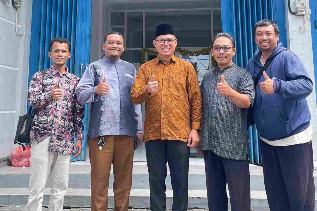 Staf Ahli Kemendikdasmen Apresiasi SMK Mudisa: Siswa DKV Bantu UMKM Naik Kelas!