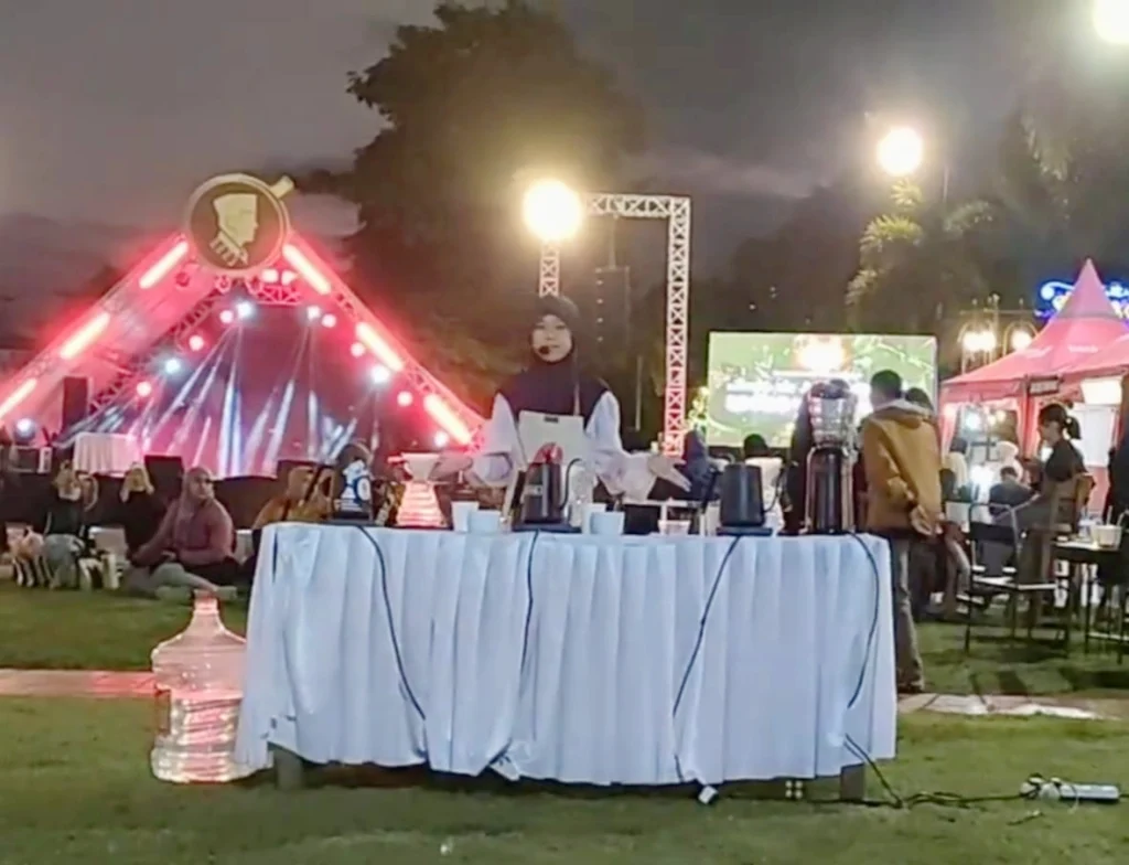 Berbahasa Inggris: Cerita Inspiratif Barista Cilik SD Muhammadiyah Kota Blitar