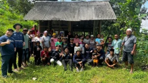 Lintas Batas Kebaikan: Nurul Husna Berbagi Kebahagiaan di Perhutanan Sosial Panduman