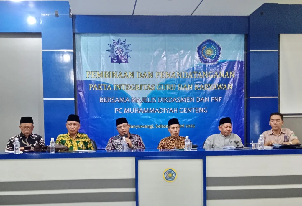 Teguhkan Jiwa Pengabdian, Guru dan Karyawan SMK Muda Genteng Tandatangani Pakta Integritas
