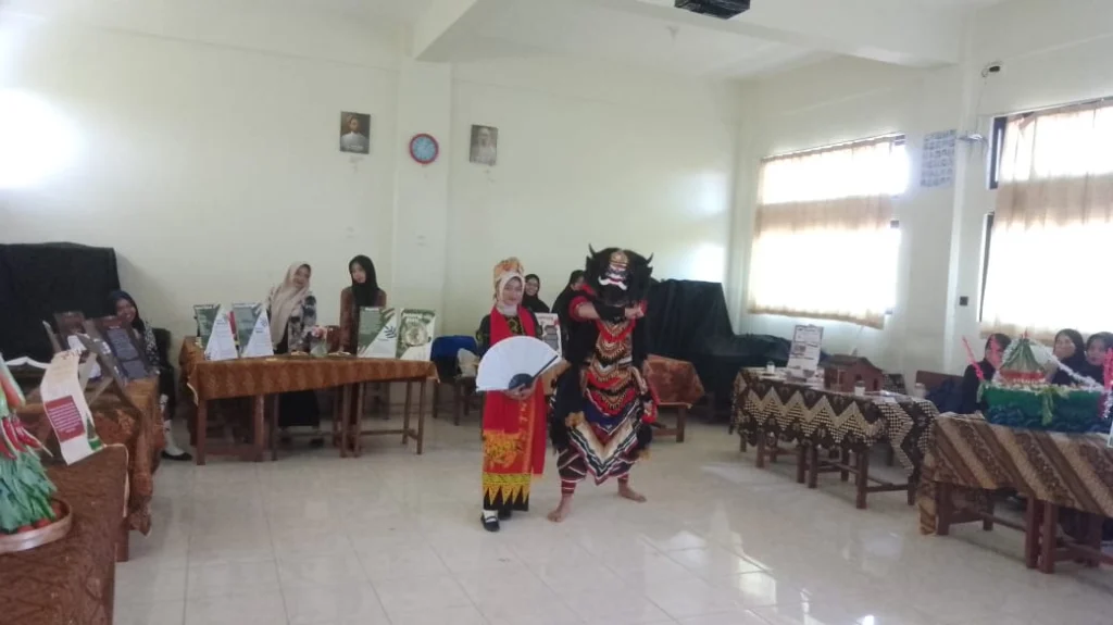 Gelar Karya P5 SMAS Muha Genteng Usung Tema Kearifan Lokal