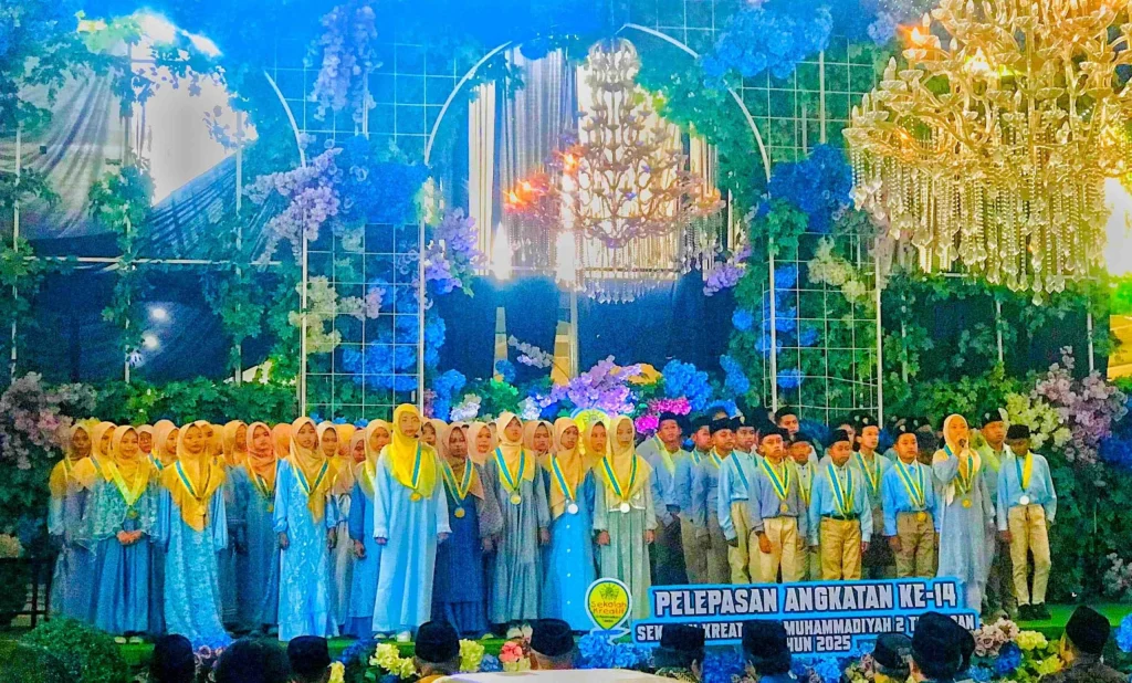 Apresiasi Orang Tua Mengalir Deras dalam Pelepasan Siswa SD Muhammadiyah 2 Tulangan