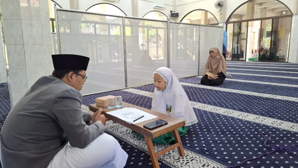 Munaqosah Eksternal Juz 29 dan 30 SD Muhammadiyah 1 Kebomas: Evaluasi Hafalan dan Karakter Qurani