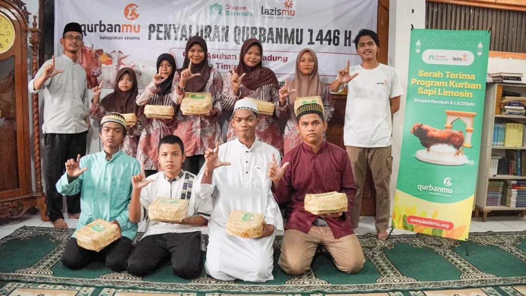 Berkah Iduladha, Panti Asuhan Rawamangun Terima 300 Paket Daging Segar