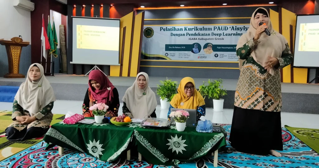 Ratusan Guru Aisyiyah Kabupaten Gresik Ikuti Pelatihan Kurikulum PAUD dengan Pendekatan Deep Learning