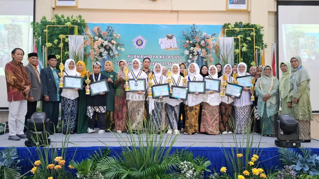 Apresiasi 10 Siswa Terbaik Warnai Wisuda ke-51 SD Muhlas, Ini Daftarnya