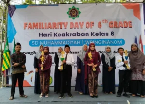 SD Muwri Beri Penghargaan Siswa Berprestasi di Hari Keakraban