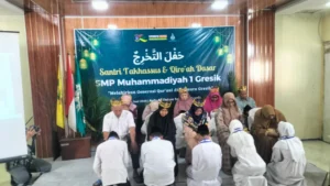 Spemutu Gresik Gelar Haflah Takhrij Santri Takhasus dan Qiroah Dasar