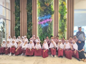 Intip Keseruan Para Siswa SD Muhammadiyah 22 Surabaya Menjelajahi Museum