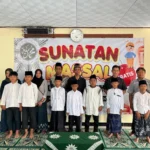 Anak-Anak Penuh Ceria Usai Sunatan Massal Muhammadiyah Sumbergempol: Senang, Dapat Hadiah!