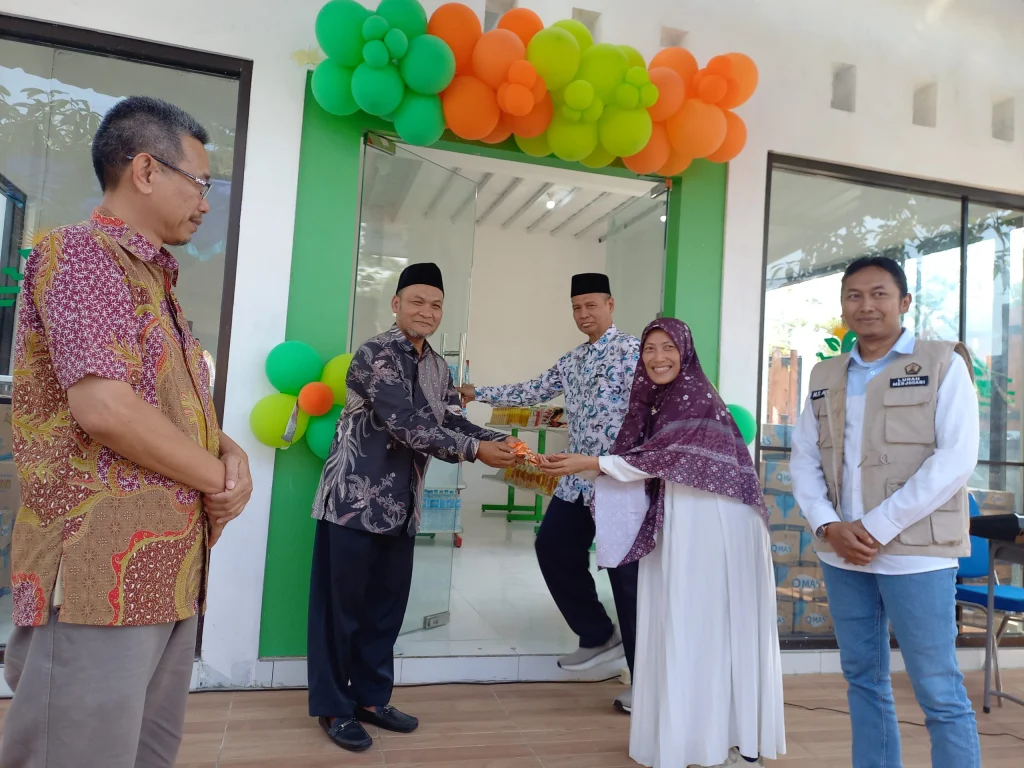 Fast and Fresh, MTs Muhammadiyah 1 Malang Luncurkan Eco Mart