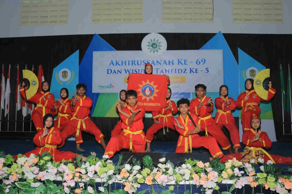 Tiga Dara Manis Bikin Terpukau di Akhirussanah SMP Mutu