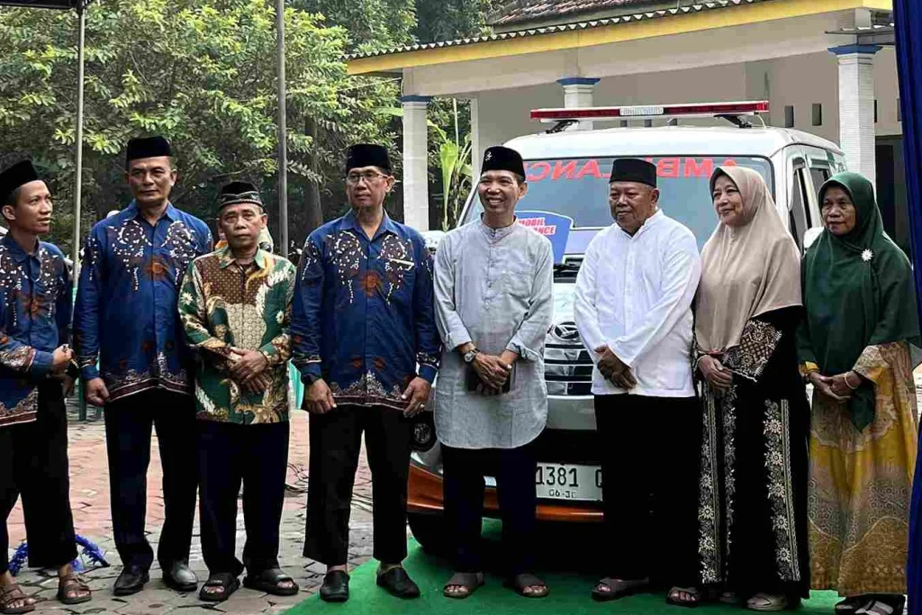 Bakti Nyata untuk Umat: Muhammadiyah Tanggulangin Terima Ambulans Wakaf