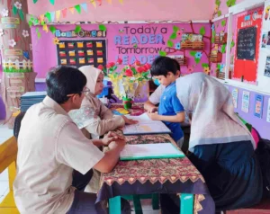 Penerimaan Rapor di Sekolah Kreatif Baratajaya Kini Dibalut Program SLC