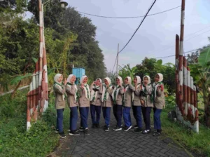 Srikandi HW Qabilah SMAS Muha Genteng Ikuti Perhelatan Kemah Besar Jatim