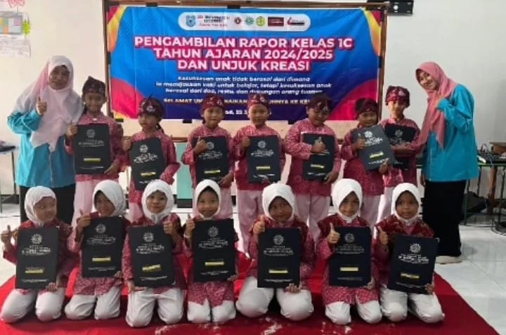 SD Aisyiyah 1 Nganjuk Adakan Pembagian Rapor Kenaikan Kelas