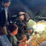 Safari UMKM, IMM Ekosentris UMG Susuri Jejak Kerupuk Legendaris Bu Lilik