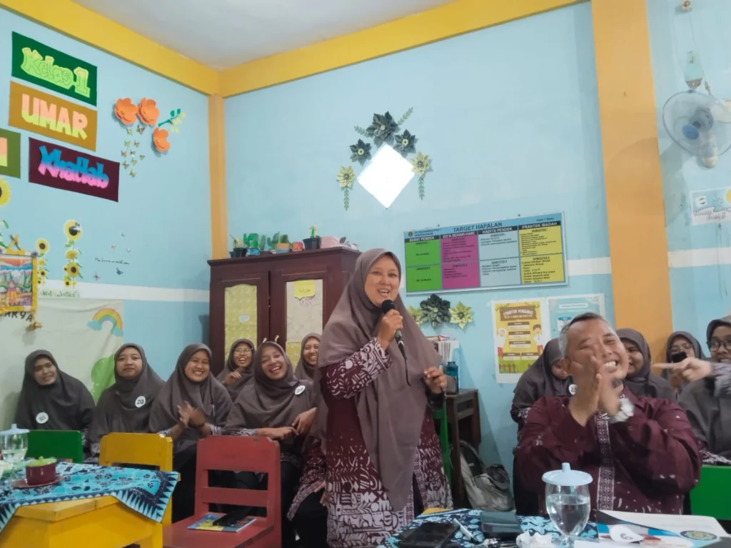 Raker SD Muwri Pecah! Semua Peserta Wajib Karaoke Dangdut
