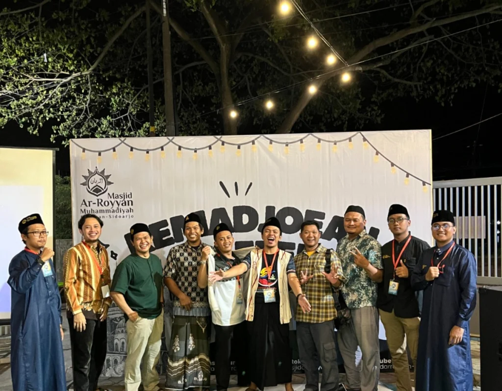 Kemeriahan Kemadjoean Café: Ribuan Porsi Makanan Gratis di Masjid Ar Royyan Muhammadiyah Buduran