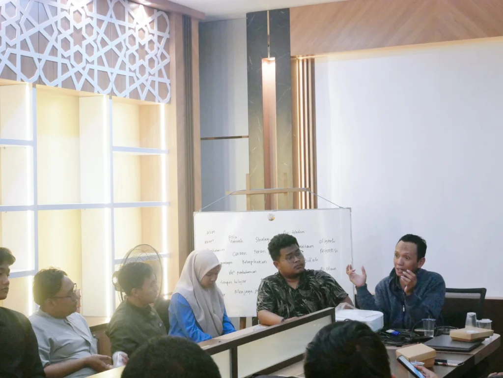 Eko Prasetyo di Simposium Ortom Muhammadiyah: Kembali ke Akar Gerakan