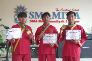 Tiga Atlet Pencak Silat Smamita Persembahkan Medali dalam Kejuaraan Nasional