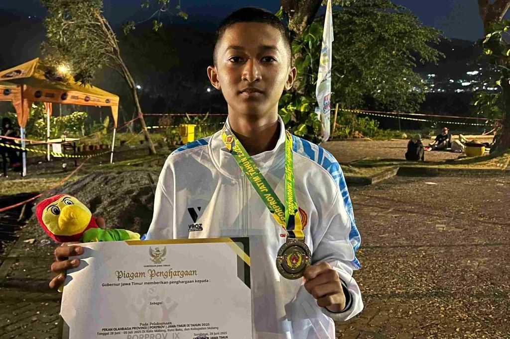 SKAMPUMA Bangga! Aby Rhezky Taklukkkan Triple Man Petanque Porprov Jatim 2025