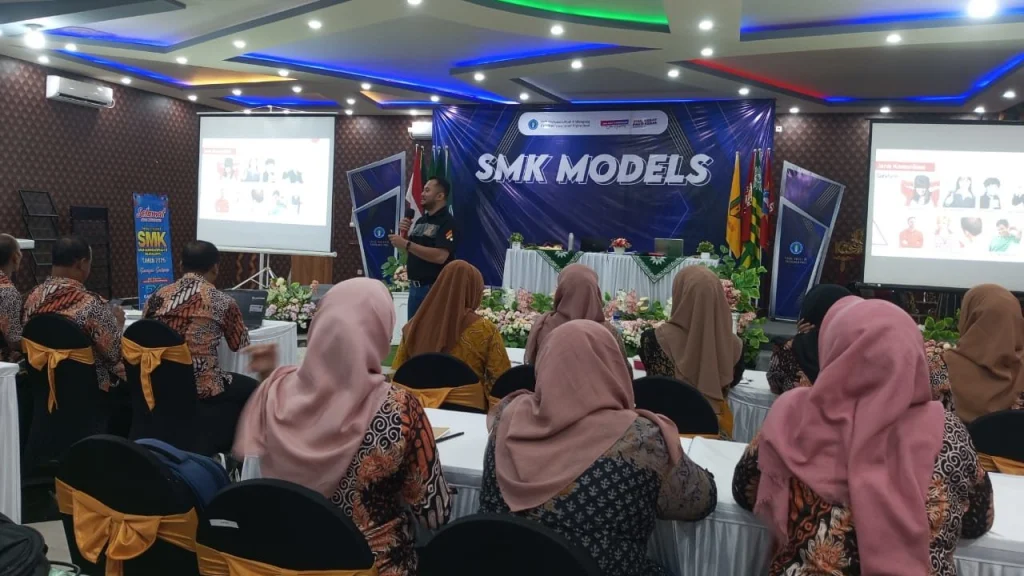 IHT Hari Kedua, Guru SMK Models Pelajari Cara Komunikasi Efektif
