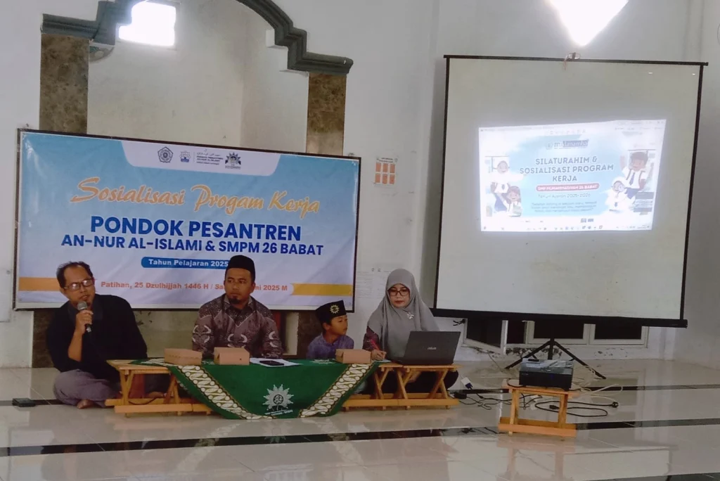 Pendidikan Holistik: Kolaborasi Orang Tua, Sekolah, dan Pondok Wujudkan Santri Berprestasi
