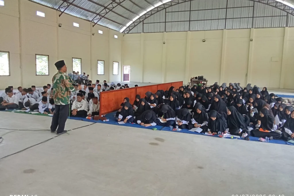 Tiga Pesan Penting Pengasuh untuk Santri Ponpes Modern Muhammadiyah Paciran