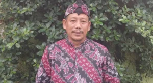Guru dalam Perspektif Islam dan Kebudayaan
