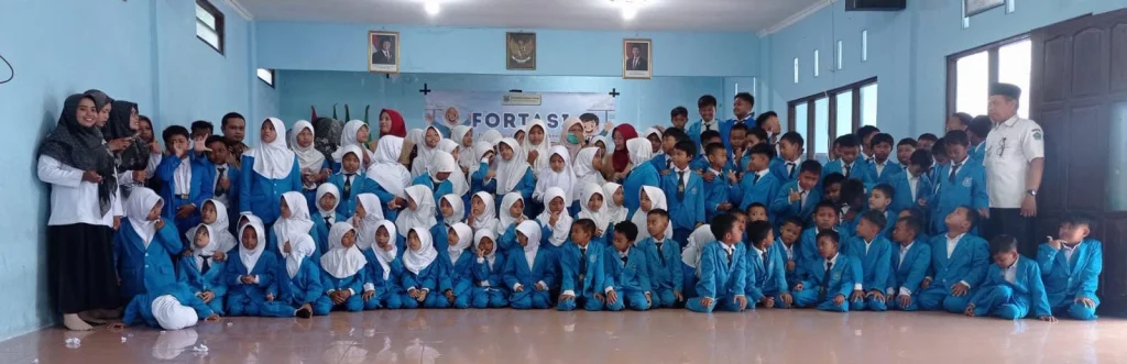 Hari Pertama Masuk Sekolah, MI Muhammadiyah 7 Kenep Gelar Pemeriksaan Kesehatan untuk Seluruh Siswa