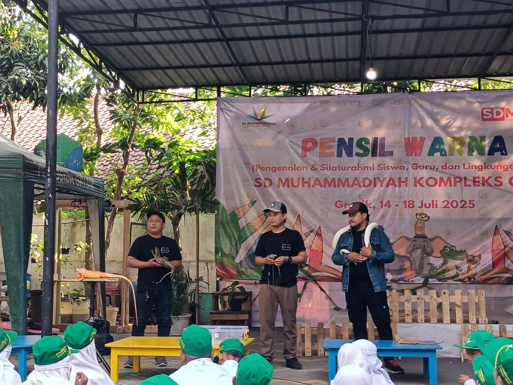 Meriah dan Seru! Hari Pertama Pensil Warna SD Mugres