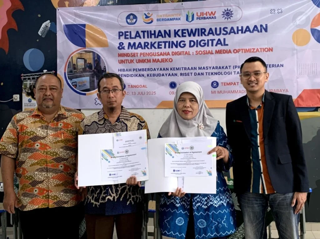 Gandeng UHW Perbanas, PCM Rungkut Perkuat UMKM Lewat Pelatihan Digital